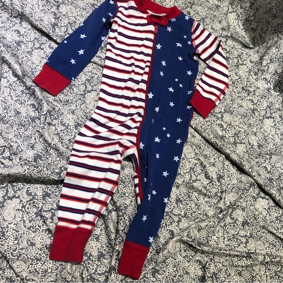 Ensemble pyjama rayé rouge blanc et bleu bio Hanna Andersson
